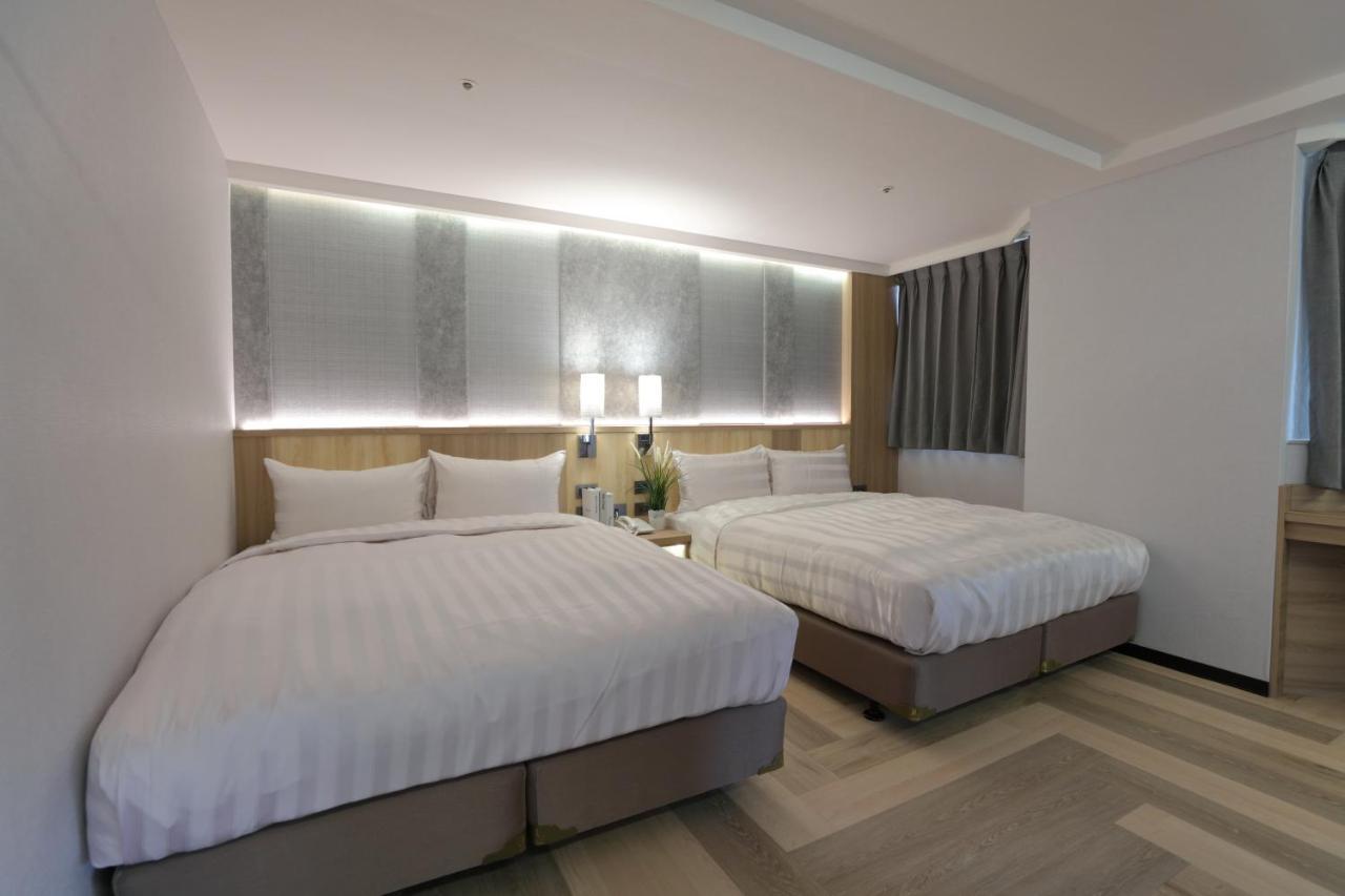 Silken Hotel Тайпей Екстериор снимка