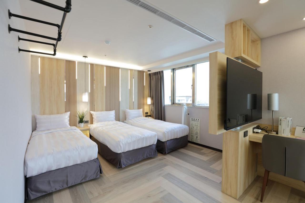 Silken Hotel Тайпей Екстериор снимка