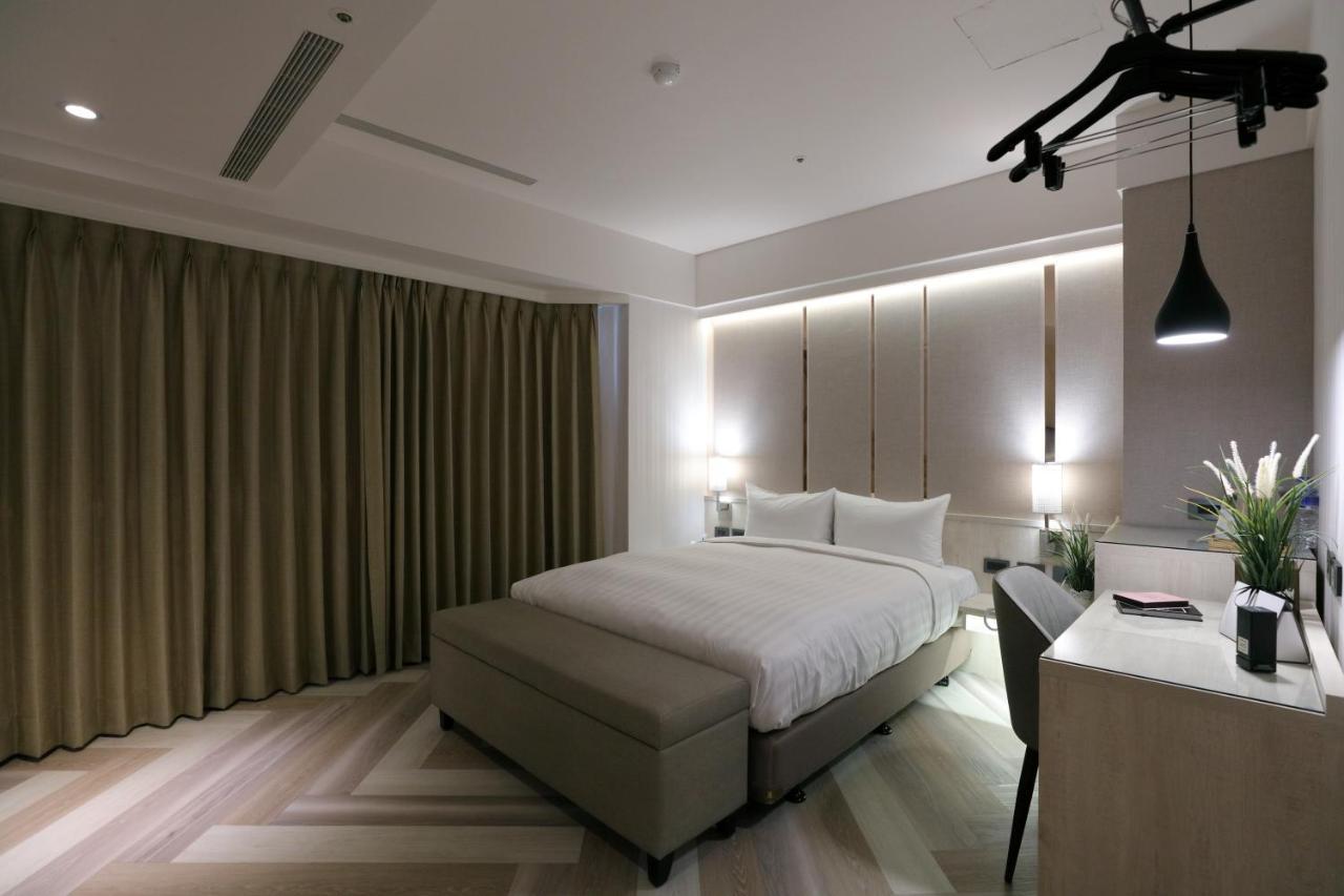 Silken Hotel Тайпей Екстериор снимка