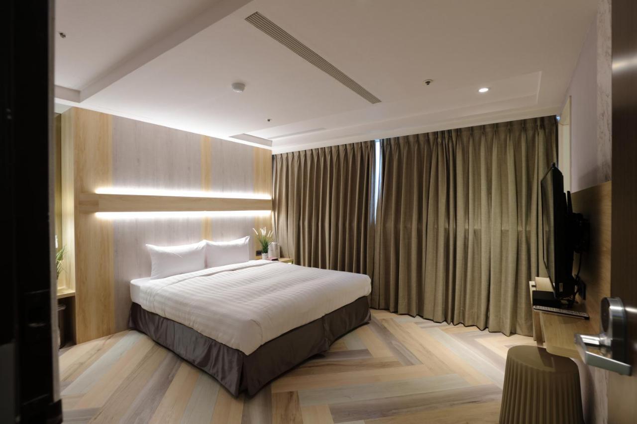 Silken Hotel Тайпей Екстериор снимка