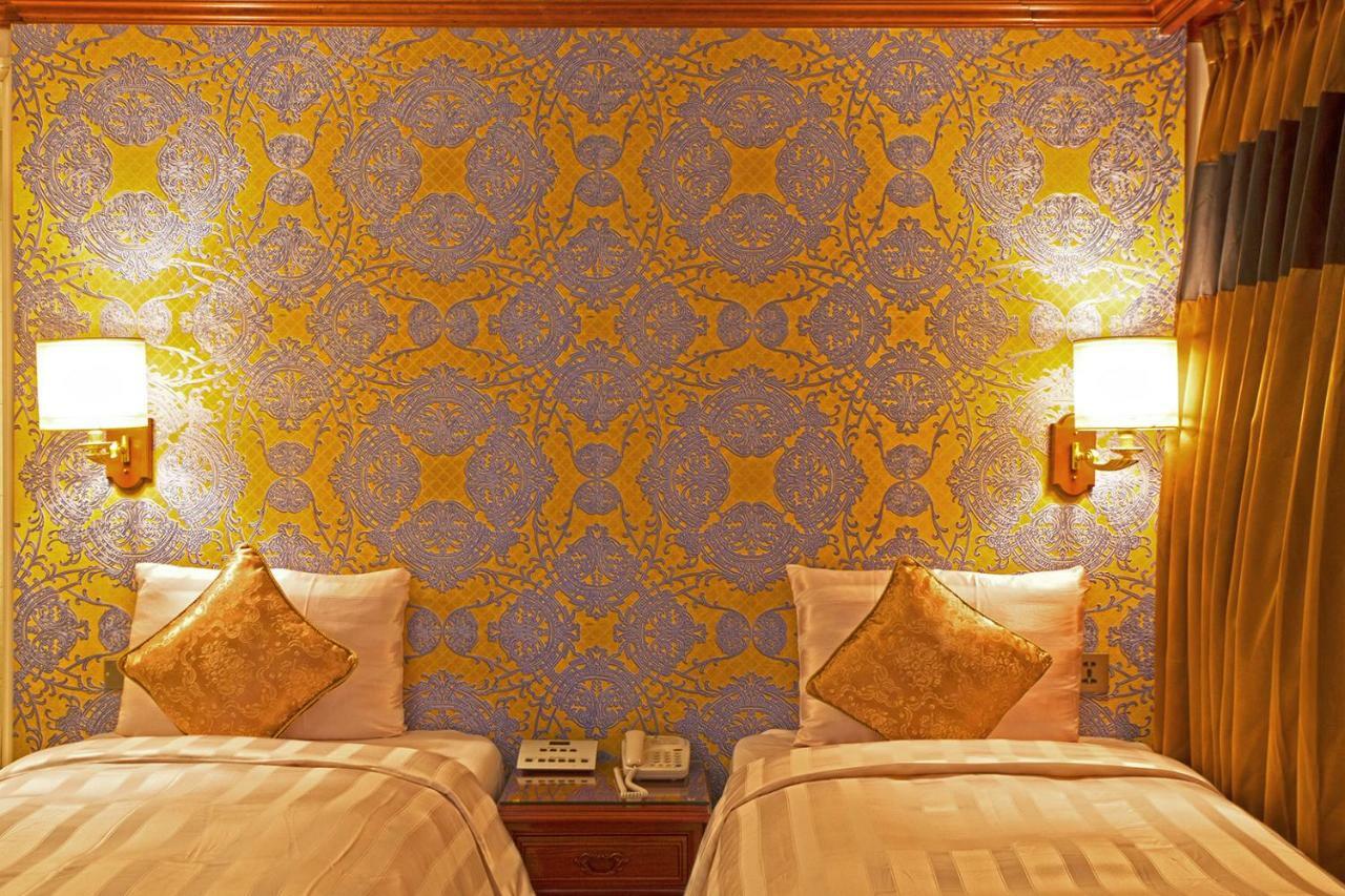 Silken Hotel Тайпей Екстериор снимка