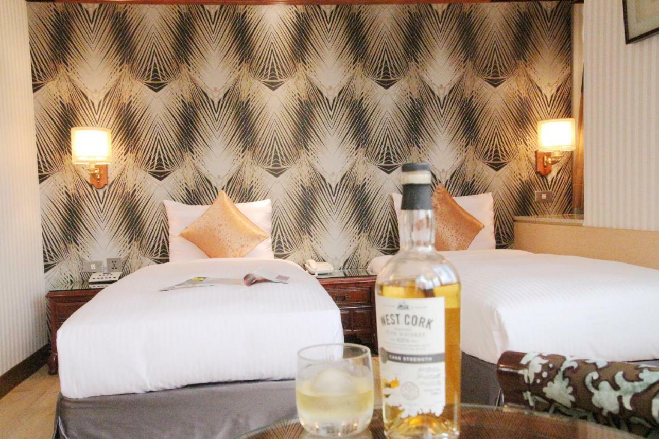 Silken Hotel Тайпей Екстериор снимка